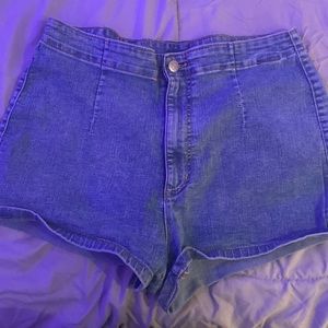 Cute denim shorts
